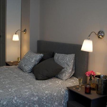 Les Petits Nids De Nina 2 Apartment Fosses-La-Ville ภายนอก รูปภาพ