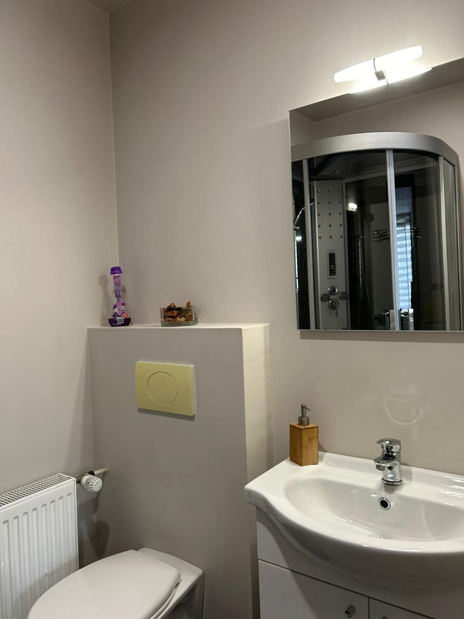 Les Petits Nids De Nina 2 Apartment Fosses-La-Ville ภายนอก รูปภาพ